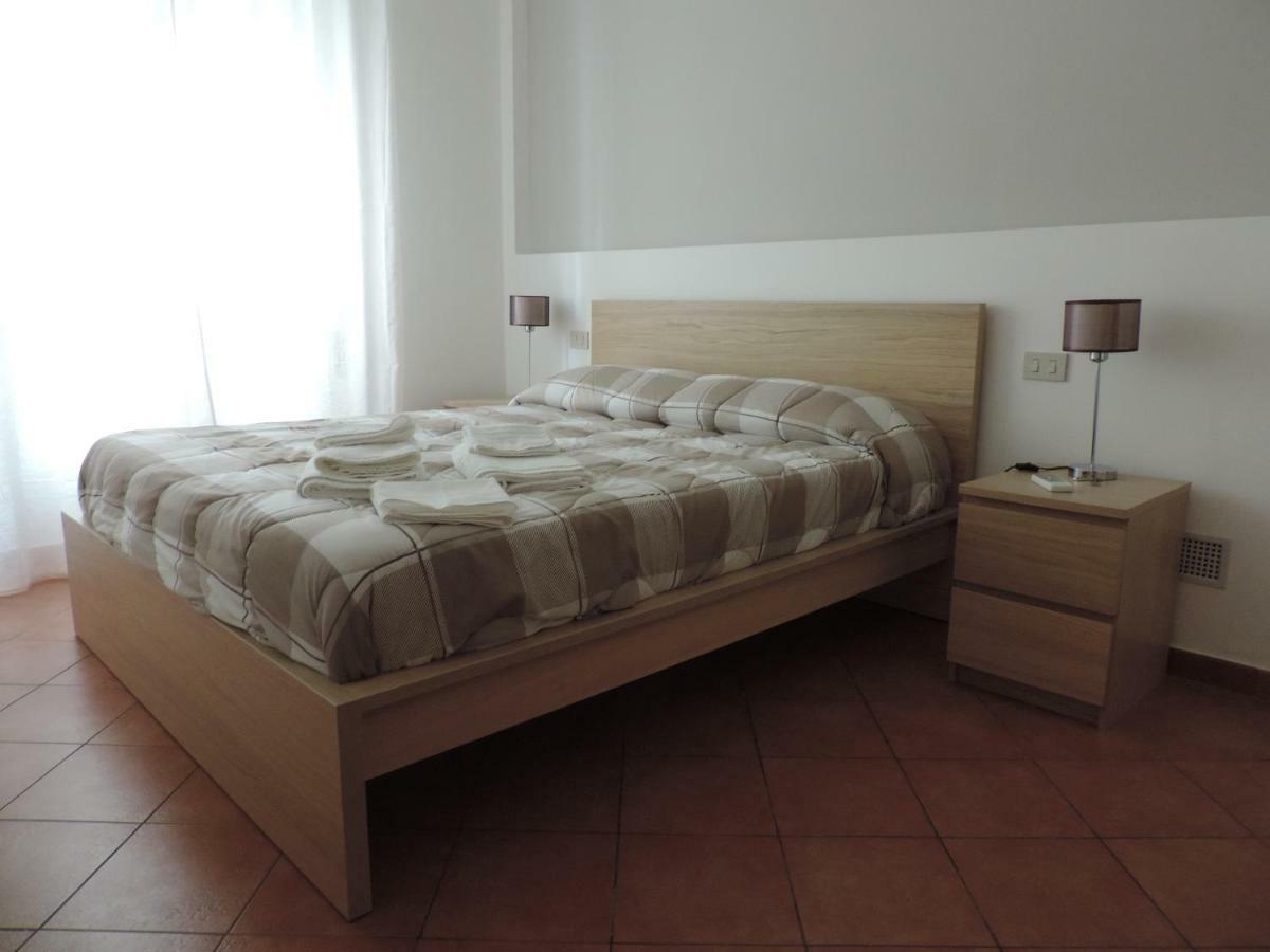 Lamezia Centro, Appartamento Giorgia 拉默齐亚泰尔默 外观 照片