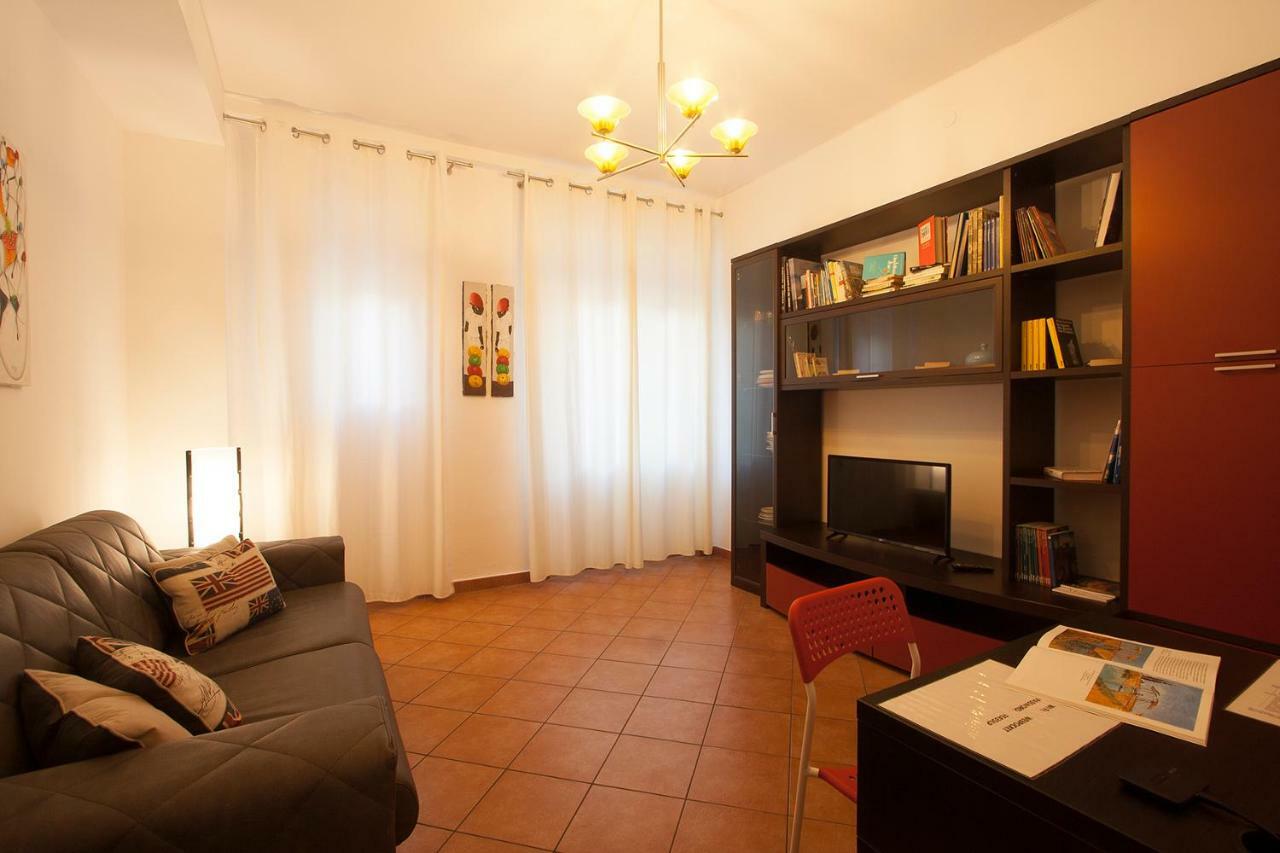 Lamezia Centro, Appartamento Giorgia 拉默齐亚泰尔默 外观 照片